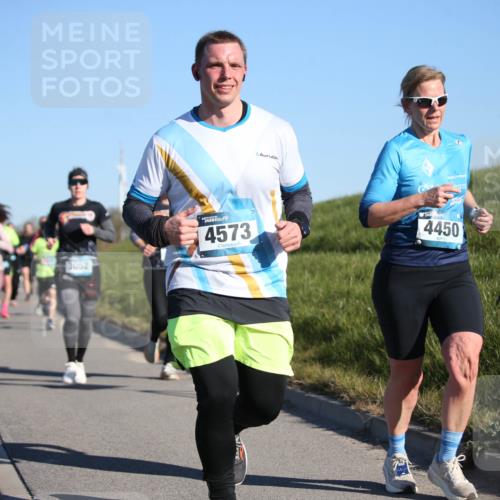 06.04.2025 - 44. Internationalen Wilhelmsburger Insellauf Jannik Wohlers http://msf.ph/oto/7613598 06.04.2025 09:30:01 Laufen 3052, 4573, 4450 meine-sportfotos.de