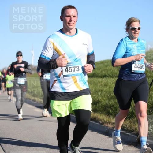 06.04.2025 - 44. Internationalen Wilhelmsburger Insellauf Jannik Wohlers http://msf.ph/oto/7613600 06.04.2025 09:30:01 Laufen 4100, 4573, 4450 meine-sportfotos.de