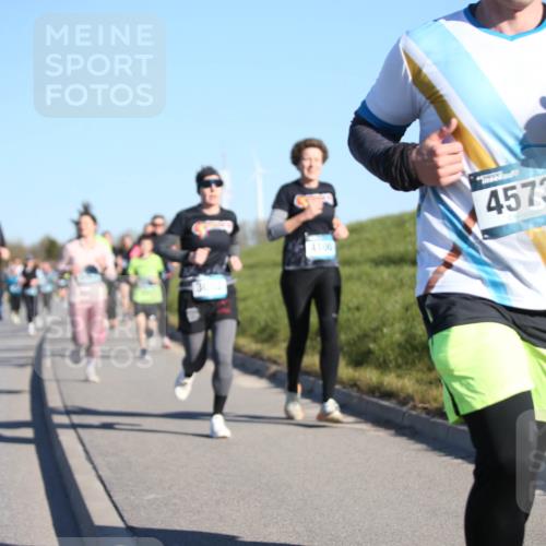 06.04.2025 - 44. Internationalen Wilhelmsburger Insellauf Jannik Wohlers http://msf.ph/oto/7613612 06.04.2025 09:30:01 Laufen 4036, 4100, 4573 meine-sportfotos.de