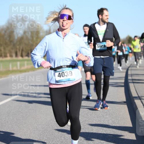 06.04.2025 - 44. Internationalen Wilhelmsburger Insellauf Jannik Wohlers http://msf.ph/oto/7613633 06.04.2025 09:30:03 Laufen 4039, 5064, 506 meine-sportfotos.de