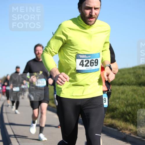 06.04.2025 - 44. Internationalen Wilhelmsburger Insellauf Jannik Wohlers http://msf.ph/oto/7613749 06.04.2025 09:30:11 Laufen 3532, 4269, 9, 4095 meine-sportfotos.de