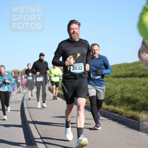 06.04.2025 - 44. Internationalen Wilhelmsburger Insellauf Jannik Wohlers http://msf.ph/oto/7613757 06.04.2025 09:30:11 Laufen 4000, 3017, 3532, 3860 meine-sportfotos.de