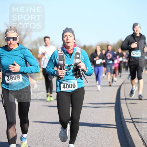 06.04.2025 - 44. Internationalen Wilhelmsburger Insellauf Jannik Wohlers http://msf.ph/oto/7613763 06.04.2025 09:30:13 Laufen 3999, 4000, 5204, 3017 meine-sportfotos.de