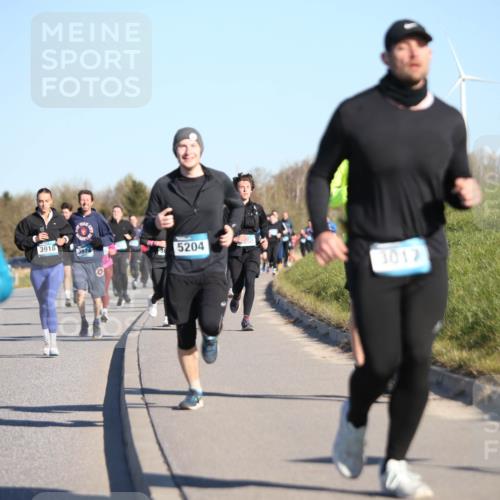 06.04.2025 - 44. Internationalen Wilhelmsburger Insellauf Jannik Wohlers http://msf.ph/oto/7613767 06.04.2025 09:30:13 Laufen 4000, 3918, 3874, 5204, 3017 meine-sportfotos.de