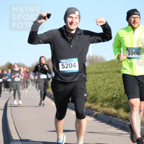 06.04.2025 - 44. Internationalen Wilhelmsburger Insellauf Jannik Wohlers http://msf.ph/oto/7613799 06.04.2025 09:30:16 Laufen 391, 5204, 3960 meine-sportfotos.de