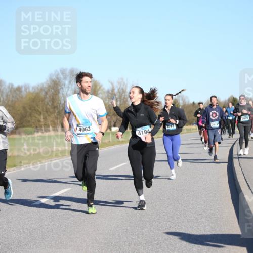 06.04.2025 - 44. Internationalen Wilhelmsburger Insellauf Jannik Wohlers http://msf.ph/oto/7613810 06.04.2025 09:30:17 Laufen 3021, 4063, 3918, 4194, 3874, 3876, 4480 meine-sportfotos.de