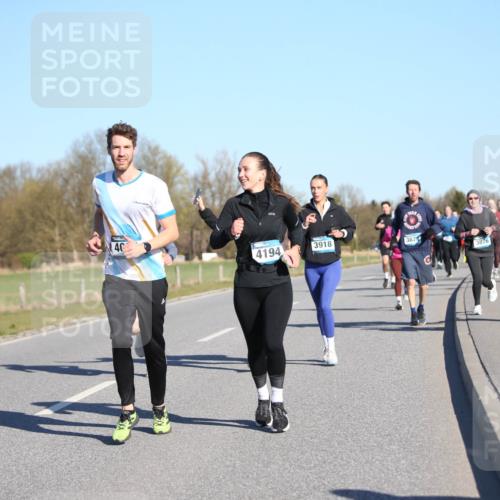 06.04.2025 - 44. Internationalen Wilhelmsburger Insellauf Jannik Wohlers http://msf.ph/oto/7613814 06.04.2025 09:30:17 Laufen 40, 3021, 4194, 3918, 387, 3876, 4974, 4480 meine-sportfotos.de