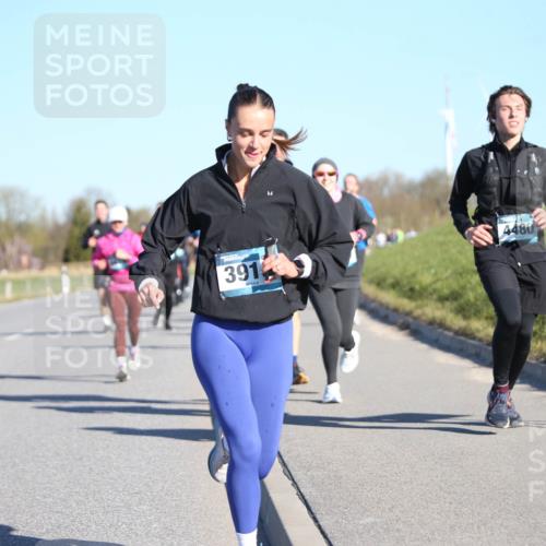 06.04.2025 - 44. Internationalen Wilhelmsburger Insellauf Jannik Wohlers http://msf.ph/oto/7613840 06.04.2025 09:30:19 Laufen 391, 4480 meine-sportfotos.de