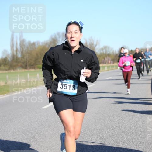 06.04.2025 - 44. Internationalen Wilhelmsburger Insellauf Jannik Wohlers http://msf.ph/oto/7613855 06.04.2025 09:30:20 Laufen 3518 meine-sportfotos.de