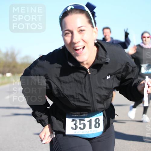 06.04.2025 - 44. Internationalen Wilhelmsburger Insellauf Jannik Wohlers http://msf.ph/oto/7613862 06.04.2025 09:30:21 Laufen 3518 meine-sportfotos.de