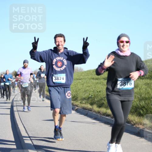 06.04.2025 - 44. Internationalen Wilhelmsburger Insellauf Jannik Wohlers http://msf.ph/oto/7613869 06.04.2025 09:30:22 Laufen 447, 4011, 3874, 3876 meine-sportfotos.de