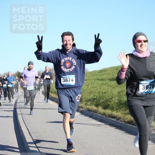 06.04.2025 - 44. Internationalen Wilhelmsburger Insellauf Jannik Wohlers http://msf.ph/oto/7613873 06.04.2025 09:30:22 Laufen 4470, 4011, 3874, 3876 meine-sportfotos.de