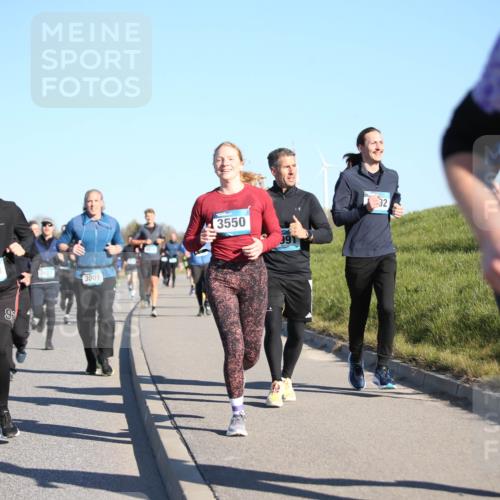 06.04.2025 - 44. Internationalen Wilhelmsburger Insellauf Jannik Wohlers http://msf.ph/oto/7613916 06.04.2025 09:30:26 Laufen 3510, 3675, 3001, 9, 3550, 39, 32 meine-sportfotos.de