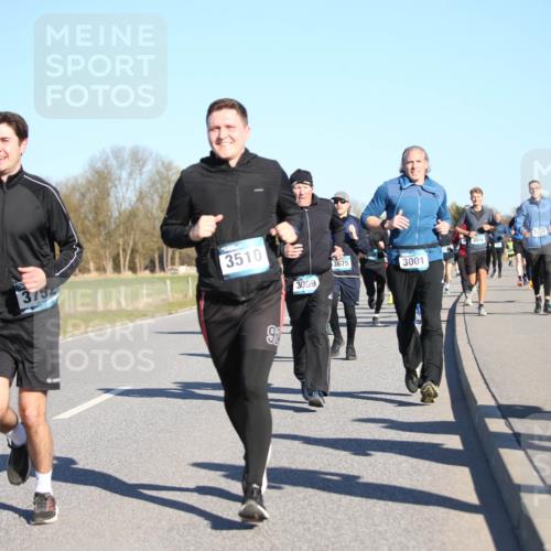 06.04.2025 - 44. Internationalen Wilhelmsburger Insellauf Jannik Wohlers http://msf.ph/oto/7613929 06.04.2025 09:30:27 Laufen 3152, 3510, 3076, 3729, 3675, 3001, 3009 meine-sportfotos.de