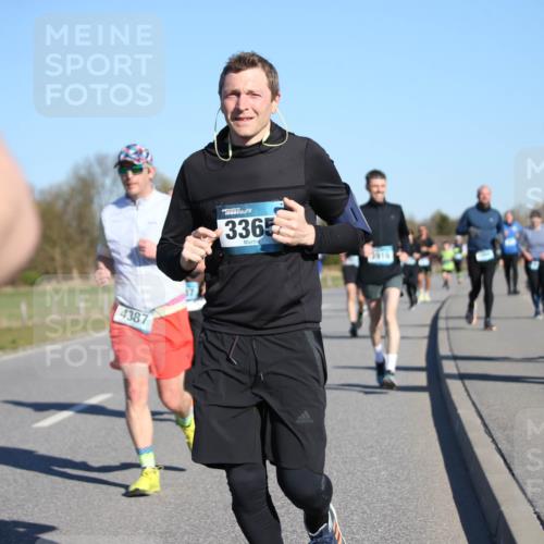 06.04.2025 - 44. Internationalen Wilhelmsburger Insellauf Jannik Wohlers http://msf.ph/oto/7614030 06.04.2025 09:30:35 Laufen 4387, 3365, 3916, 357 meine-sportfotos.de