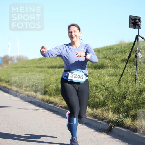 06.04.2025 - 44. Internationalen Wilhelmsburger Insellauf Jannik Wohlers http://msf.ph/oto/7614100 06.04.2025 09:30:41 Laufen 3246 meine-sportfotos.de