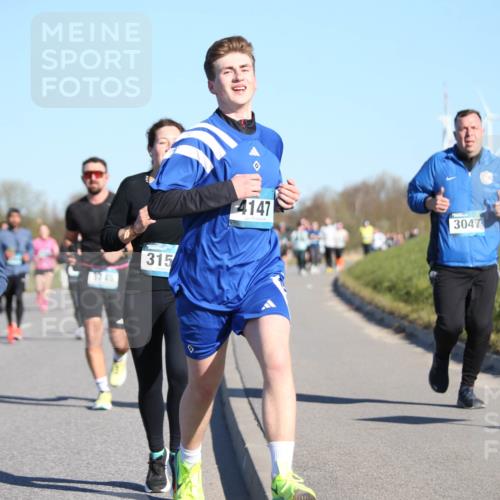 06.04.2025 - 44. Internationalen Wilhelmsburger Insellauf Jannik Wohlers http://msf.ph/oto/7614116 06.04.2025 09:30:43 Laufen 4515, 3743, 315, 4147, 3047 meine-sportfotos.de