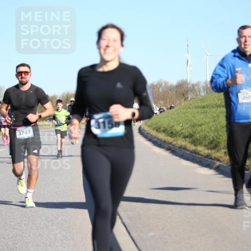 06.04.2025 - 44. Internationalen Wilhelmsburger Insellauf Jannik Wohlers http://msf.ph/oto/7614123 06.04.2025 09:30:44 Laufen 3047, 3743, 3158 meine-sportfotos.de