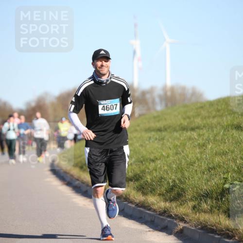 06.04.2025 - 44. Internationalen Wilhelmsburger Insellauf Jannik Wohlers http://msf.ph/oto/7614154 06.04.2025 09:30:47 Laufen 4607 meine-sportfotos.de
