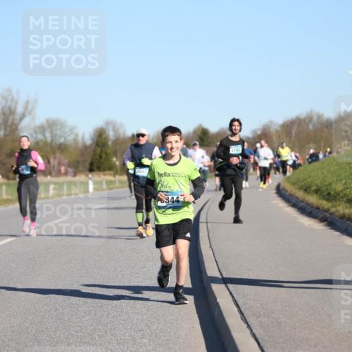 06.04.2025 - 44. Internationalen Wilhelmsburger Insellauf Jannik Wohlers http://msf.ph/oto/7614173 06.04.2025 09:30:48 Laufen 4393, 3043, 3851, 344, 5182, 4607 meine-sportfotos.de