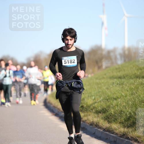 06.04.2025 - 44. Internationalen Wilhelmsburger Insellauf Jannik Wohlers http://msf.ph/oto/7614198 06.04.2025 09:30:51 Laufen 5182 meine-sportfotos.de