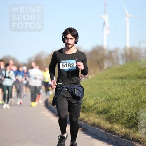 06.04.2025 - 44. Internationalen Wilhelmsburger Insellauf Jannik Wohlers http://msf.ph/oto/7614202 06.04.2025 09:30:51 Laufen 5182 meine-sportfotos.de