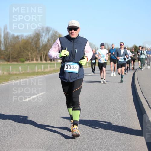 06.04.2025 - 44. Internationalen Wilhelmsburger Insellauf Jannik Wohlers http://msf.ph/oto/7614239 06.04.2025 09:30:54 Laufen 937, 3043, 4565, 4566 meine-sportfotos.de