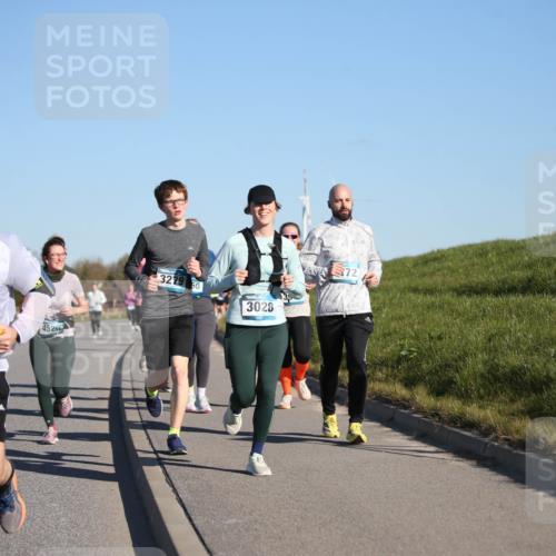06.04.2025 - 44. Internationalen Wilhelmsburger Insellauf Jannik Wohlers http://msf.ph/oto/7614367 06.04.2025 09:31:01 Laufen 320, 3892, 452, 3279, 3028, 72 meine-sportfotos.de