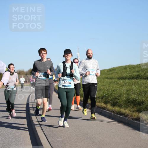 06.04.2025 - 44. Internationalen Wilhelmsburger Insellauf Jannik Wohlers http://msf.ph/oto/7614370 06.04.2025 09:31:01 Laufen 320, 3892, 4520, 3279, 3028, 72 meine-sportfotos.de
