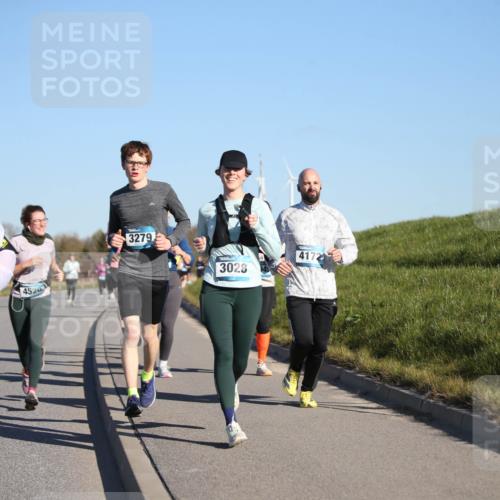 06.04.2025 - 44. Internationalen Wilhelmsburger Insellauf Jannik Wohlers http://msf.ph/oto/7614374 06.04.2025 09:31:01 Laufen 3892, 4520, 3279, 3028, 4172 meine-sportfotos.de