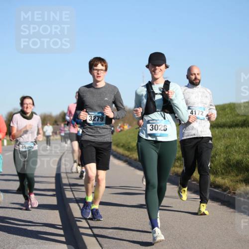 06.04.2025 - 44. Internationalen Wilhelmsburger Insellauf Jannik Wohlers http://msf.ph/oto/7614393 06.04.2025 09:31:02 Laufen 4519, 4520, 3279, 3028, 4172 meine-sportfotos.de