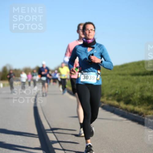 06.04.2025 - 44. Internationalen Wilhelmsburger Insellauf Jannik Wohlers http://msf.ph/oto/7614451 06.04.2025 09:31:05 Laufen 3039 meine-sportfotos.de