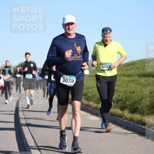 06.04.2025 - 44. Internationalen Wilhelmsburger Insellauf Jannik Wohlers http://msf.ph/oto/7614499 06.04.2025 09:31:11 Laufen 3038, 5107 meine-sportfotos.de