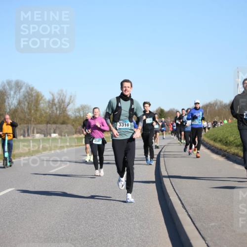 06.04.2025 - 44. Internationalen Wilhelmsburger Insellauf Jannik Wohlers http://msf.ph/oto/7614573 06.04.2025 09:31:16 Laufen 4107, 3310, 3780, 4185 meine-sportfotos.de