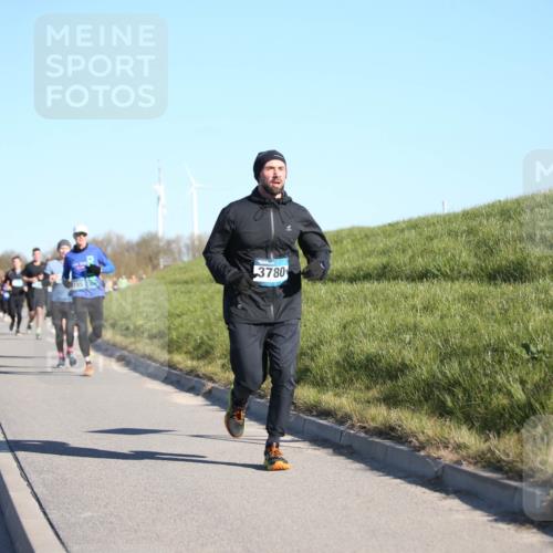 06.04.2025 - 44. Internationalen Wilhelmsburger Insellauf Jannik Wohlers http://msf.ph/oto/7614603 06.04.2025 09:31:17 Laufen 3780 meine-sportfotos.de