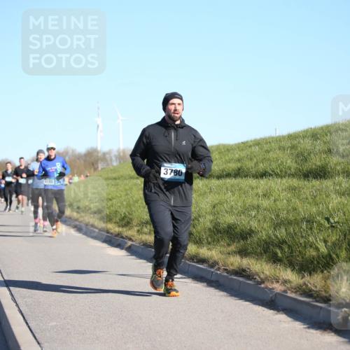 06.04.2025 - 44. Internationalen Wilhelmsburger Insellauf Jannik Wohlers http://msf.ph/oto/7614604 06.04.2025 09:31:17 Laufen 3780, 4185 meine-sportfotos.de