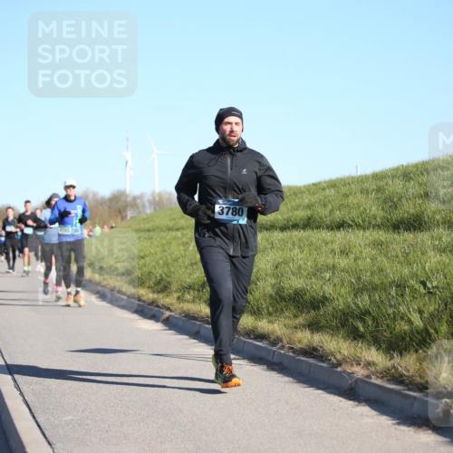 06.04.2025 - 44. Internationalen Wilhelmsburger Insellauf Jannik Wohlers http://msf.ph/oto/7614605 06.04.2025 09:31:17 Laufen 4185, 3780 meine-sportfotos.de