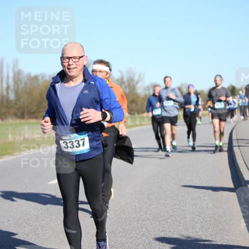 06.04.2025 - 44. Internationalen Wilhelmsburger Insellauf Jannik Wohlers http://msf.ph/oto/7614634 06.04.2025 09:31:23 Laufen 3337, 4276, 4399 meine-sportfotos.de
