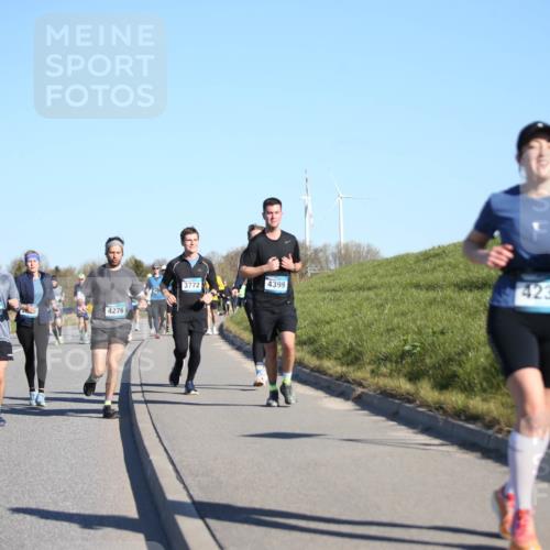 06.04.2025 - 44. Internationalen Wilhelmsburger Insellauf Jannik Wohlers http://msf.ph/oto/7614636 06.04.2025 09:31:24 Laufen 3065, 3647, 4276, 3772, 4399, 4231 meine-sportfotos.de