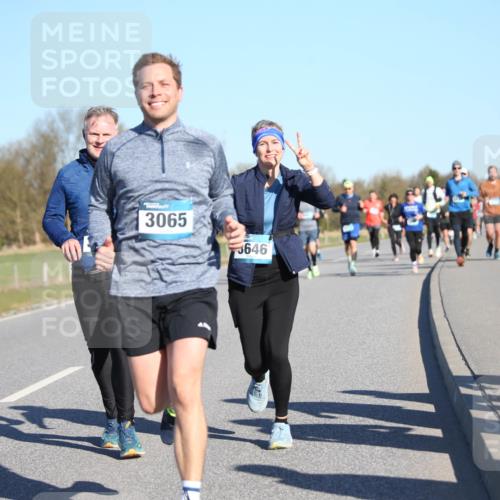 06.04.2025 - 44. Internationalen Wilhelmsburger Insellauf Jannik Wohlers http://msf.ph/oto/7614655 06.04.2025 09:31:26 Laufen 3065, 3646 meine-sportfotos.de