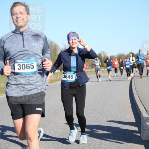 06.04.2025 - 44. Internationalen Wilhelmsburger Insellauf Jannik Wohlers http://msf.ph/oto/7614661 06.04.2025 09:31:27 Laufen 3065, 3646 meine-sportfotos.de