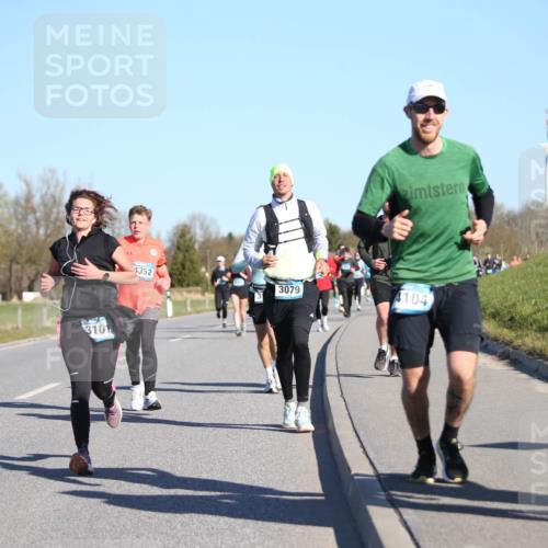 06.04.2025 - 44. Internationalen Wilhelmsburger Insellauf Jannik Wohlers http://msf.ph/oto/7614691 06.04.2025 09:31:36 Laufen 4328, 3101, 4352, 3079, 4104 meine-sportfotos.de