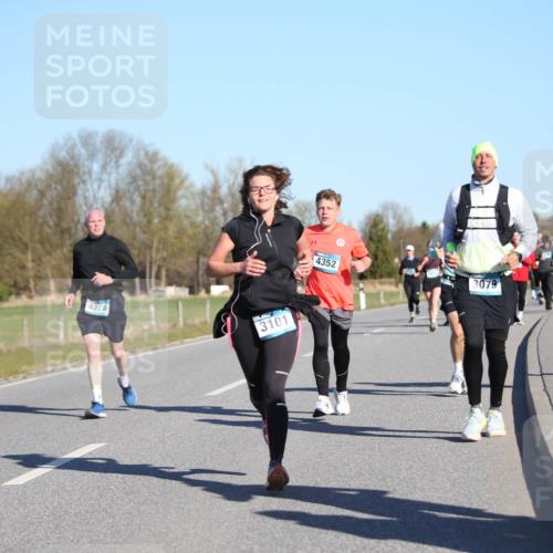 06.04.2025 - 44. Internationalen Wilhelmsburger Insellauf Jannik Wohlers http://msf.ph/oto/7614692 06.04.2025 09:31:36 Laufen 4328, 3101, 4352, 3079, 4104 meine-sportfotos.de