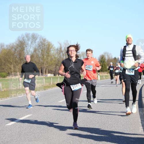 06.04.2025 - 44. Internationalen Wilhelmsburger Insellauf Jannik Wohlers http://msf.ph/oto/7614693 06.04.2025 09:31:36 Laufen 4328, 3101, 4352, 3079, 4104 meine-sportfotos.de