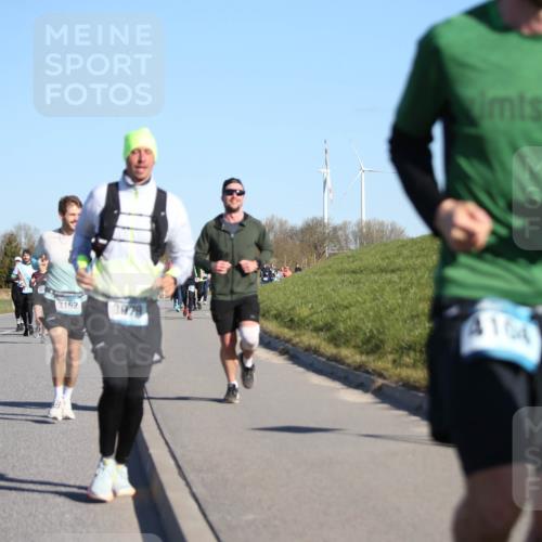 06.04.2025 - 44. Internationalen Wilhelmsburger Insellauf Jannik Wohlers http://msf.ph/oto/7614699 06.04.2025 09:31:38 Laufen 4352, 3162, 104 meine-sportfotos.de