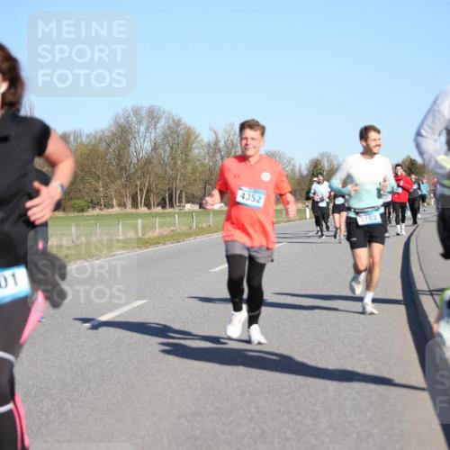 06.04.2025 - 44. Internationalen Wilhelmsburger Insellauf Jannik Wohlers http://msf.ph/oto/7614702 06.04.2025 09:31:38 Laufen 3101, 4352, 3162, 3079 meine-sportfotos.de