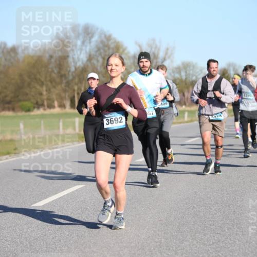 06.04.2025 - 44. Internationalen Wilhelmsburger Insellauf Jannik Wohlers http://msf.ph/oto/7614729 06.04.2025 09:31:45 Laufen 57, 3692, 409, 4474, 4395, 3953 meine-sportfotos.de