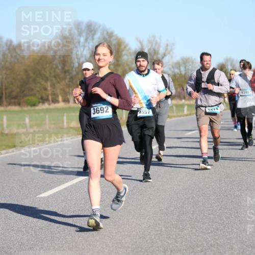 06.04.2025 - 44. Internationalen Wilhelmsburger Insellauf Jannik Wohlers http://msf.ph/oto/7614731 06.04.2025 09:31:45 Laufen 3692, 4557, 4474, 4395, 2, 3953 meine-sportfotos.de