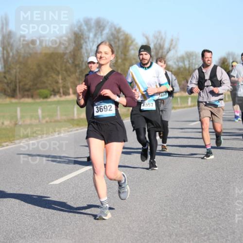 06.04.2025 - 44. Internationalen Wilhelmsburger Insellauf Jannik Wohlers http://msf.ph/oto/7614732 06.04.2025 09:31:45 Laufen 409, 3692, 4557, 4395, 3953 meine-sportfotos.de
