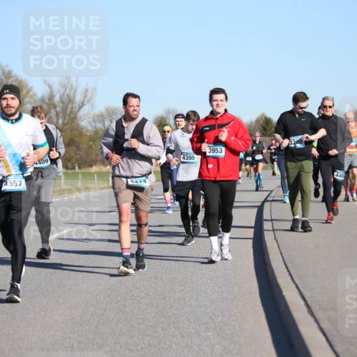 06.04.2025 - 44. Internationalen Wilhelmsburger Insellauf Jannik Wohlers http://msf.ph/oto/7614735 06.04.2025 09:31:46 Laufen 2, 4557, 4409, 4474, 4395, 3953, 3202, 446 meine-sportfotos.de